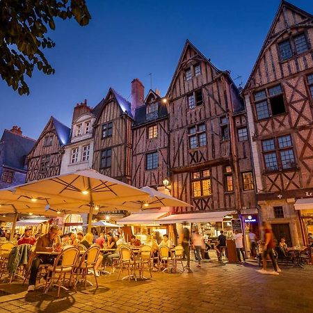 Maison Tourangelle Chic & Cosy Avec Cour Tours Exterior photo
